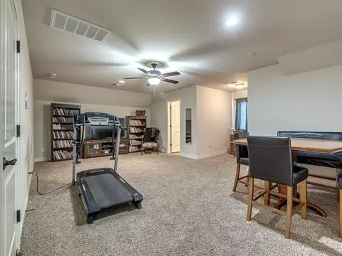 4916 Champlain Pl, Edmond, OK 73025 photo 37