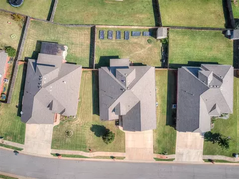 4916 Champlain Pl, Edmond, OK 73025 photo 46