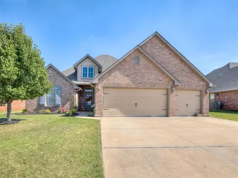 4916 Champlain Pl, Edmond, OK 73025