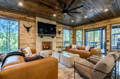 Living - 345 Boulder Path, Broken Bow, OK 74728 photo 1 of 3