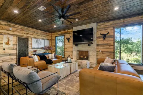 Living - 345 Boulder Path, Broken Bow, OK 74728 photo 3 of 3