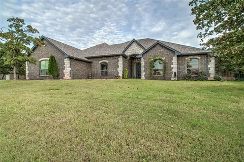 15570 Greenleaf Ln, Oklahoma City, OK 73165