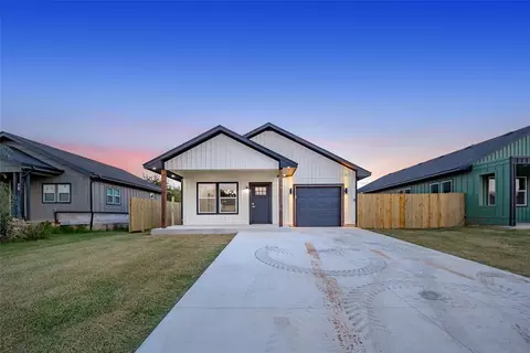 528 NW 112th St, Oklahoma City, OK 73114
