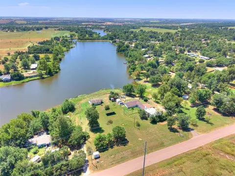 View/Area - 2160 Thunder Dr, Crescent, OK 73028 photo 5 of 7