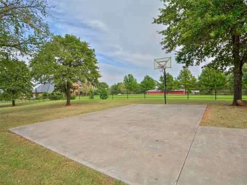 Exterior - 13401 E 33rd St, Jones, OK 73049 photo 6 of 9
