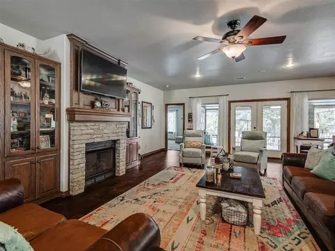 Living - 13401 E 33rd St, Jones, OK 73049 photo 1 of 3