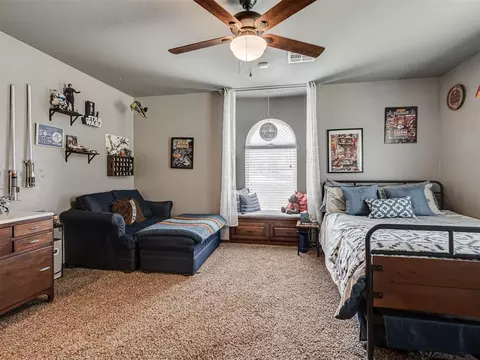 Bedroom - 13401 E 33rd St, Jones, OK 73049 photo 3 of 7