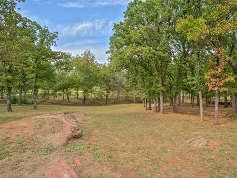 Exterior - 13401 E 33rd St, Jones, OK 73049 photo 8 of 9
