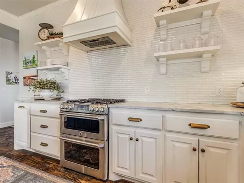 Kitchen - 39 Boulevard, Carlton Landing, OK 74432 photo 7 of 7