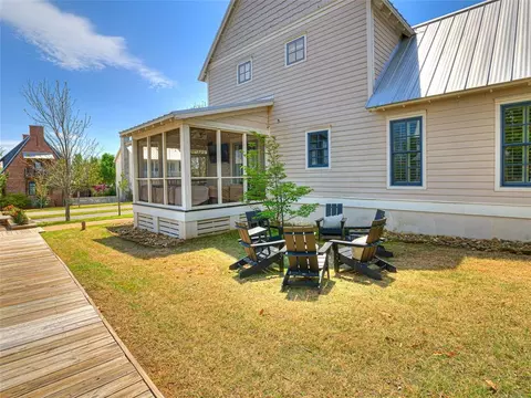 Exterior - 39 Boulevard, Carlton Landing, OK 74432 photo 12 of 17