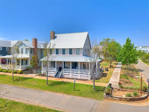Exterior - 39 Boulevard, Carlton Landing, OK 74432 photo 2 of 17