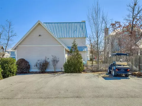 Exterior - 39 Boulevard, Carlton Landing, OK 74432 photo 6 of 17