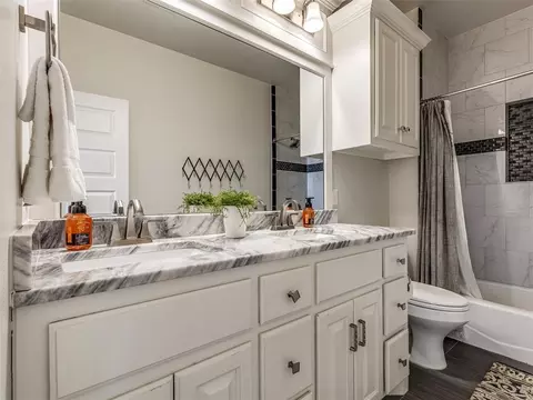 Bath - 39 Boulevard, Carlton Landing, OK 74432 photo 6 of 6