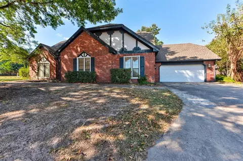 13 Brentwood Pl, Shawnee, OK 74804