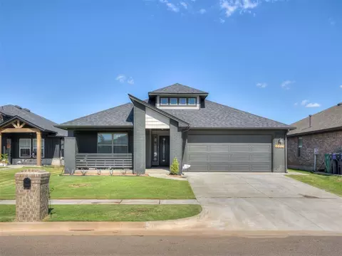 13317 SW 5th St, Yukon, OK 73099