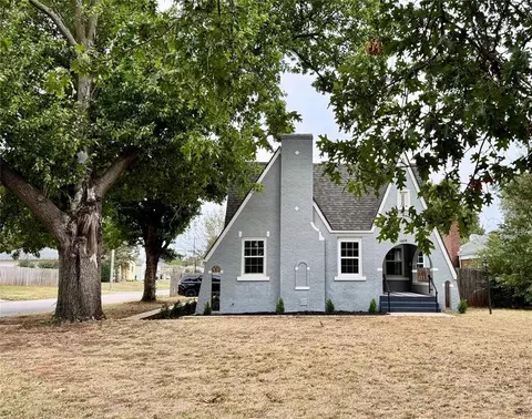 1628 W Chickasha Ave, Chickasha, OK 73018