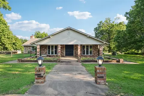 9850 E Maguire Rd, Noble, OK 73068