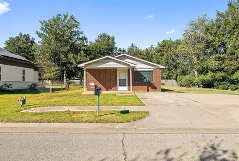221 N L Ave, El Reno, OK 73036