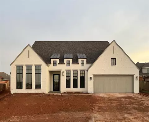 5613 NW 157th St, Edmond, OK 73013