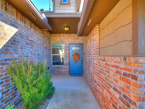 2800 Cedar Creek Dr, Moore, OK 73160 photo 4