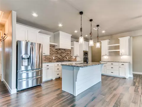 2800 Cedar Creek Dr, Moore, OK 73160 photo 15