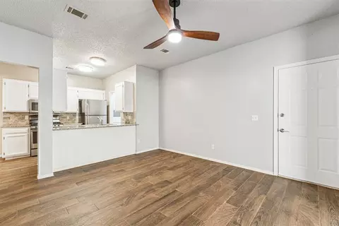 2142 Goodrich Dr, Moore, OK 73170 photo 6