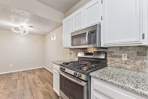 2142 Goodrich Dr, Moore, OK 73170 photo 12
