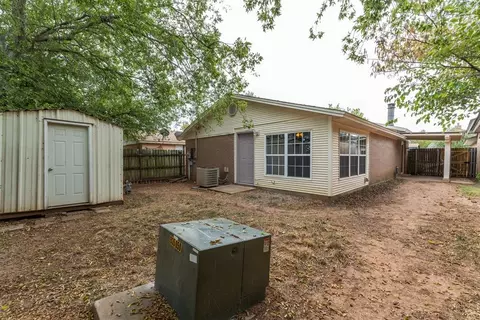 2142 Goodrich Dr, Moore, OK 73170 photo 26