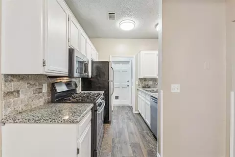 2142 Goodrich Dr, Moore, OK 73170 photo 11
