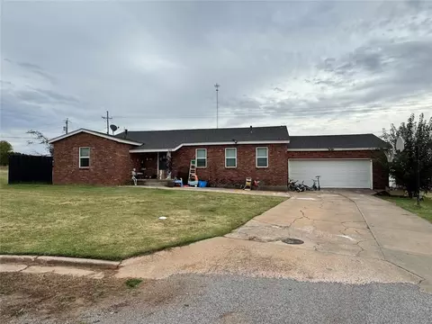 123 Circle Dr Cir, Sentinel, OK 73664
