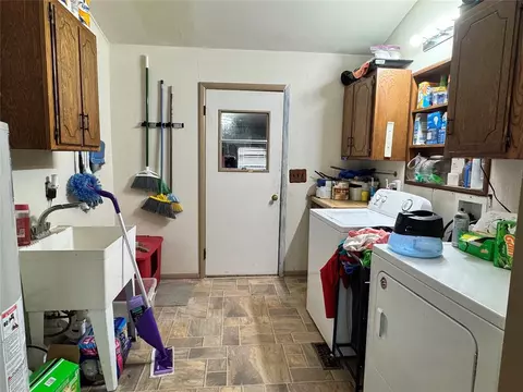 Other - 123 Circle Dr Cir, Sentinel, OK 73664 photo 3 of 3