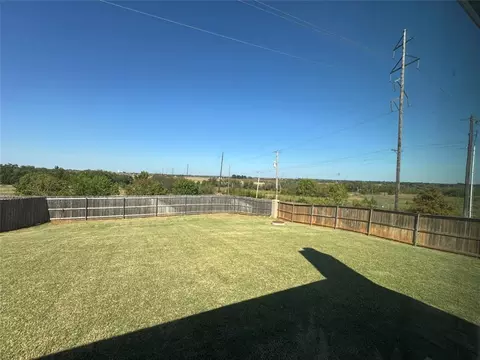 Exterior - 1325 Broadmoore Blvd, Moore, OK 73160 photo 4 of 4