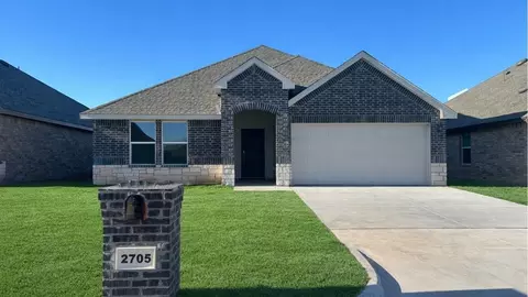 2705 Tracys Mnr, Yukon, OK 73099