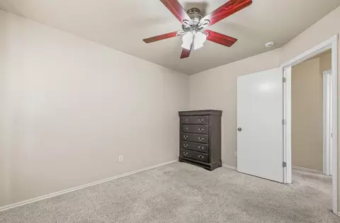 Bedroom - 609 Madeline Ln, Moore, OK 73160 photo 6 of 7