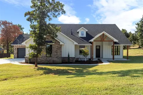2973 Twisted Oak Dr, Guthrie, OK 73044