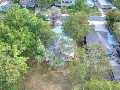 View/Area - 419 E Apache St, Norman, OK 73071 photo 1 of 2