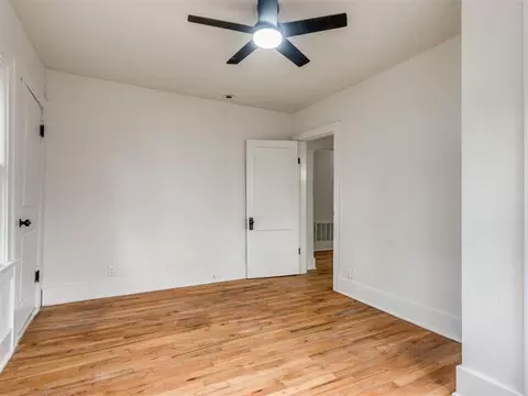 Bedroom - 419 E Apache St, Norman, OK 73071 photo 8 of 10