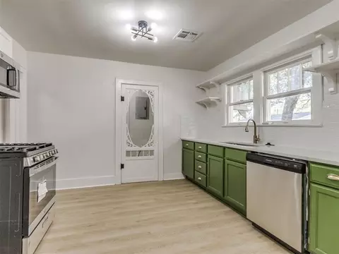 Kitchen - 419 E Apache St, Norman, OK 73071 photo 1 of 5