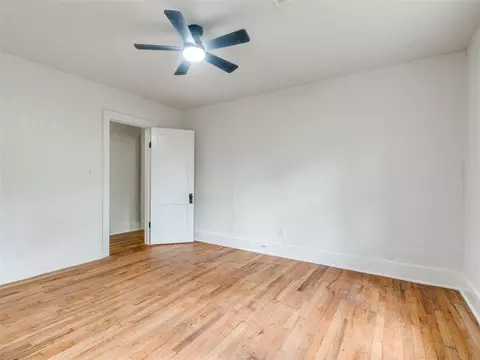 Bedroom - 419 E Apache St, Norman, OK 73071 photo 4 of 10