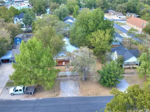 View/Area - 419 E Apache St, Norman, OK 73071 photo 2 of 2