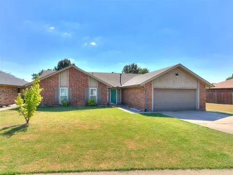 2816 Morgan Trl, Edmond, OK 73012