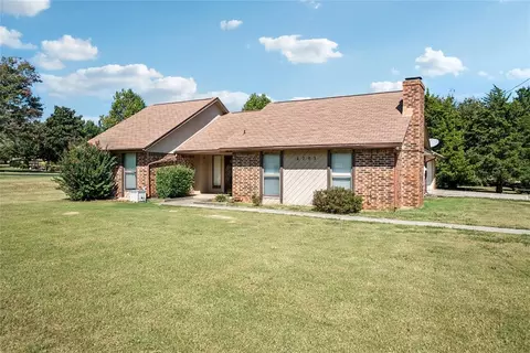 4701 E Maguire Rd, Noble, OK 73068