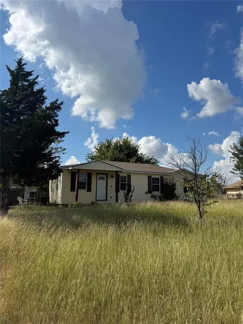 990 County Street 2948 St, Tuttle, OK 73089