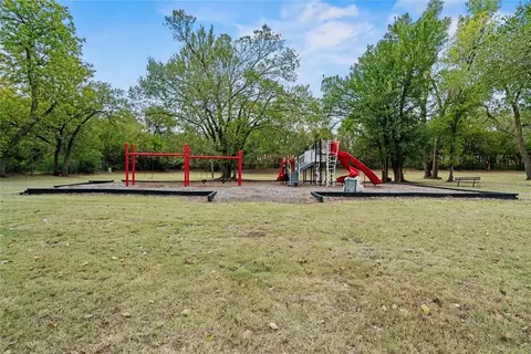 Other - 138 E Carson Ln, Mustang, OK 73064 photo 6 of 6