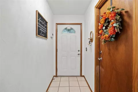 Entry Way - 138 E Carson Ln, Mustang, OK 73064 photo 1 of 1