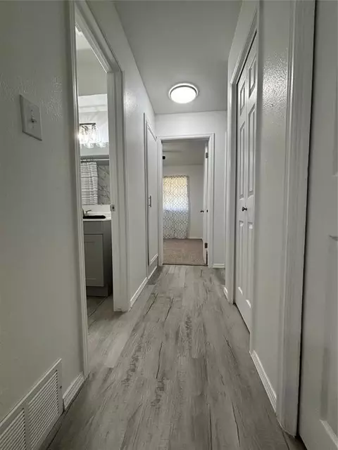 Entry Way - Undisclosed, Moore, OK 73160 photo 1 of 1