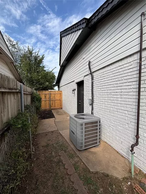 Other - Undisclosed, Moore, OK 73160 photo 7 of 8