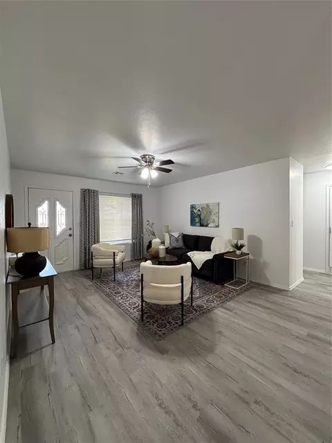Living - Undisclosed, Moore, OK 73160 photo 1 of 6