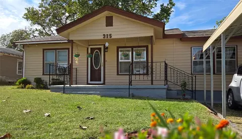 315 N 11th St, Okemah, OK 74859