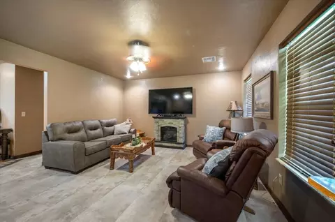 Living - 4200 S Methodist Rd, Hinton, OK 73047 photo 1 of 3